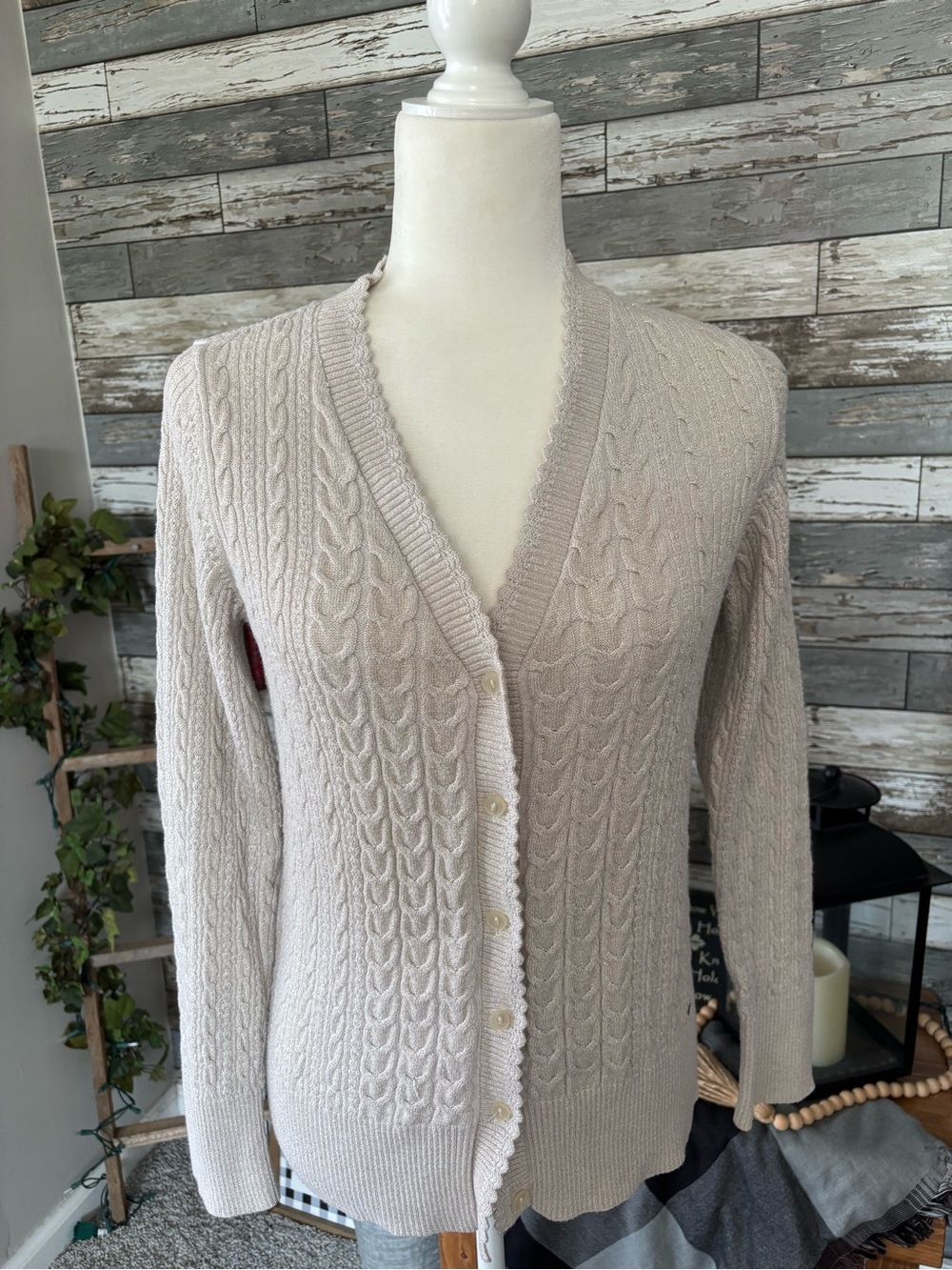 Eddie Bauer Metallic Gold Shimmer Cable Knit Button Up Cream Cardigan Women’s M